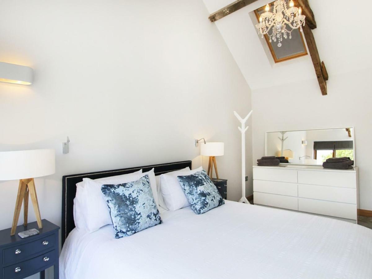 Rhyd Angharad Barns Villa Llanrhyddlad Exteriör bild